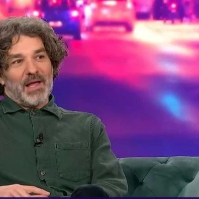 Λαγούτης: «Η συγκεκριμένη ερώτηση ήταν για φάπες... Αν ήμουν λίγο πιο οξύθυμος θα τις έριχνα εγώ»