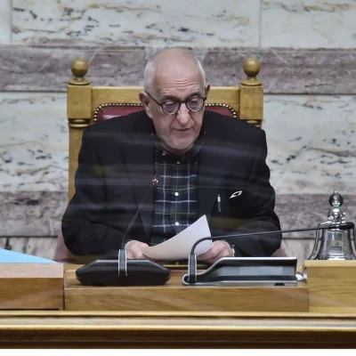 Ο Νικήτας Κακλαμάνης «αποχαιρετά» τον σπουδαίο καλλιτέχνη Γιώργο Μαρίνο