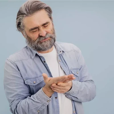 Νόσος Πάρκινσον: 4 παράξενα συμπτώματα που εμφανίζονται ακόμη και 20 χρόνια πριν