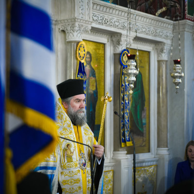 Σερρών Θεολόγος: «Εὐαγγελίζου γῆ χαρὰν μεγάλην, αἰνεῖτε οὐρανοὶ Θεοῦ τὴν δόξαν!»