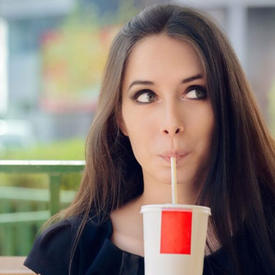 Τα πασίγνωστα ποτά που αυξάνουν κατά 53% τα τριγλυκερίδια και απειλούν την καρδιά