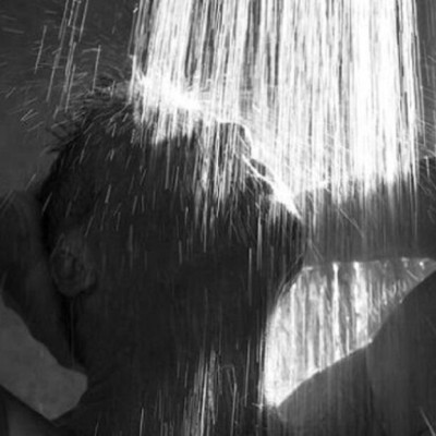 Αν κάνετε αυτό στο ντους οι γιατροί λένε να το σταματήσετε άμεσα