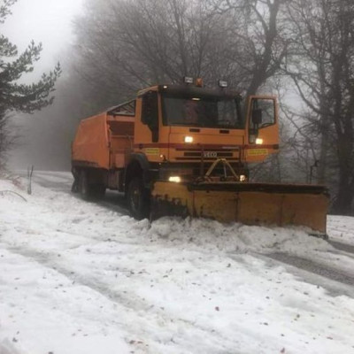 Όπου κι αν χιόνισε την Κυριακή: Καθάρισαν Περιφέρεια και Δήμοι